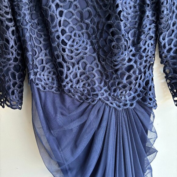 NWT Tadashi Shoji Formal Gown Size 6 Navy Blue Long Sleeve Floral Lace Bodice - Picture 6 of 16